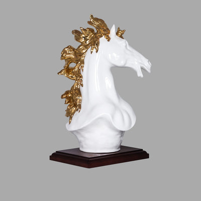 PORCELAIN HORSE 37 CM